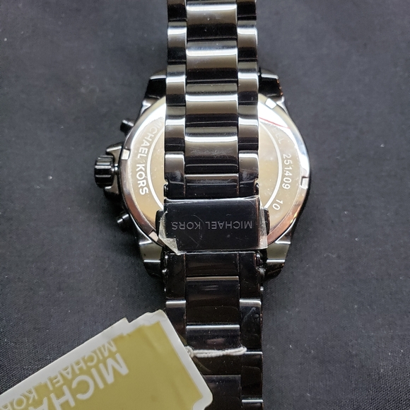 Michael Kors Watch - Picture 2 of 4